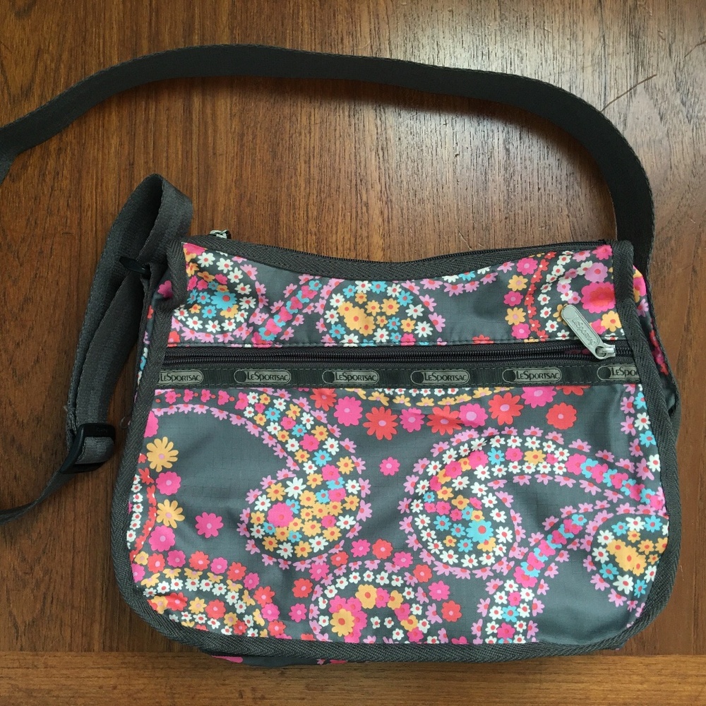 LeSportsac bag